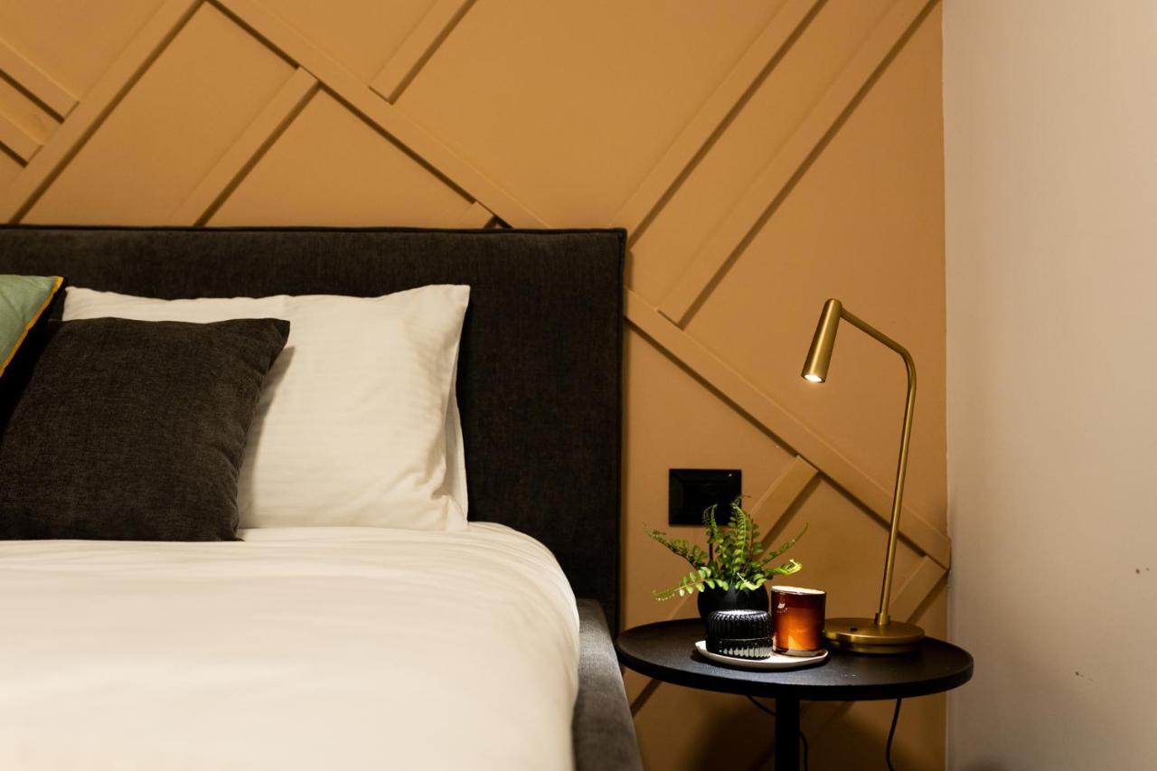 Yalarent Flora- Designed 1br Penthouse In Florentin דירה