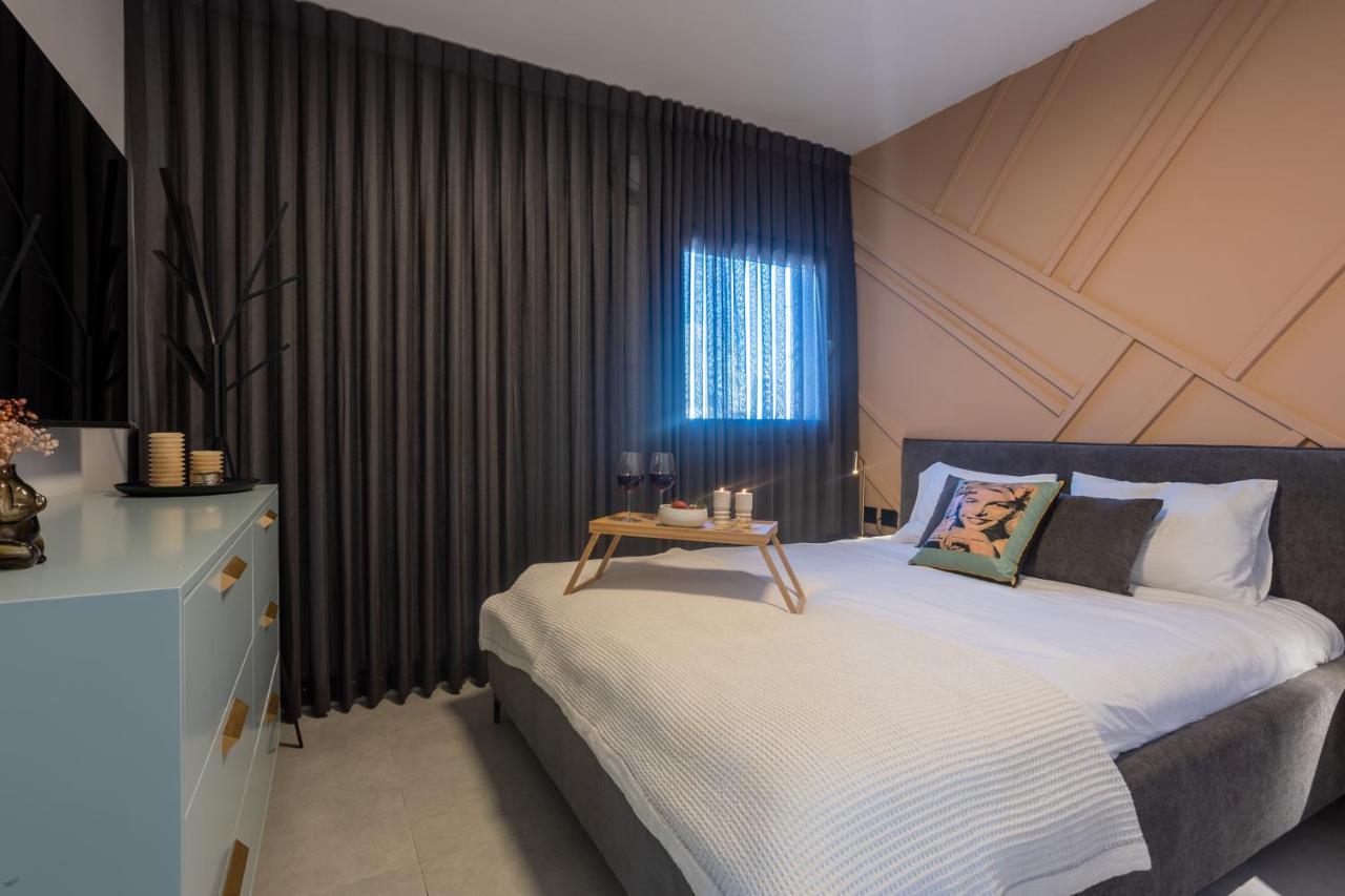 Yalarent Flora- Designed 1br Penthouse In Florentin Apartment Tel Aviv-Jaffa