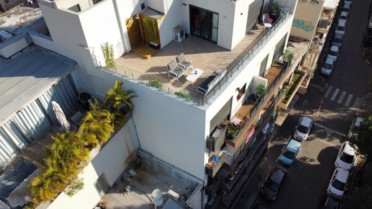 Yalarent Flora- Designed 1br Penthouse In Florentin Apartment *